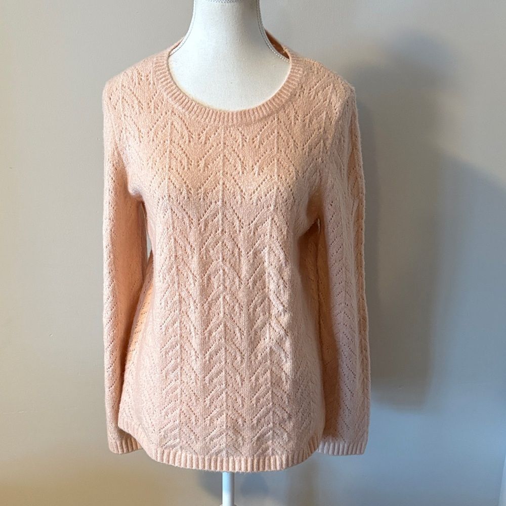 Talbots Champagne Rose Pointelle Knit Long Sleeve Pullover Sweater. Size Medium